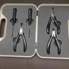 Item thumbnail for item fe59e47d-3ee7-4227-ab9e-f331d83f3d52