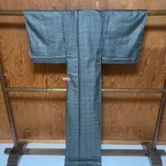 単衣 紬 幾何学文様 バチ衿 背伏せ付き 正絹 k656