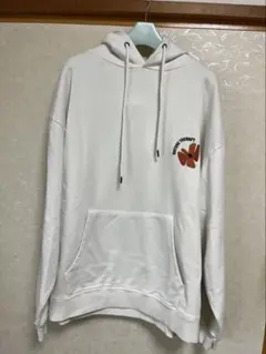 Stroke of Luck ホワイトパーカー