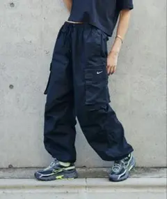 NIKE ナイキ カーゴパンツ 黒 パンツ