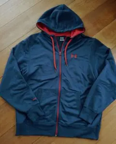 UNDER ARMOUR　パーカー