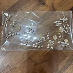 パール装飾のウェディングヘッドドレス