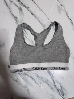 Calvin Klein グレー ブラトップ Sサイズ