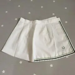 FRED PERRY フレッドペリー　スカート　テニス　ゴルフ　ホワイトのサムネイル