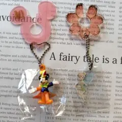 ディズニー　お菓子のおまけ　ミッキーマウスティンカーベルストラップ