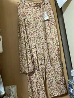 ZARA 巻きスカート付きカジュアルパンツのサムネイル