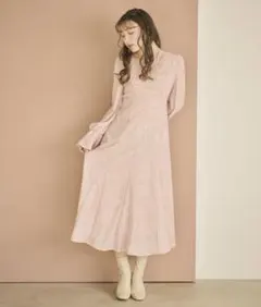 リリアンカラット　ピンク フレアスリーブワンピース