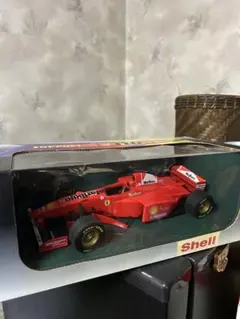 シェル特注品ミニチャンプス製 1/18 フェラーリ F310B 鈴鹿サーキット