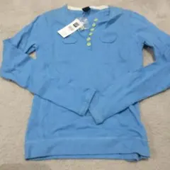 青色 長袖ニットセーター ボタン付き