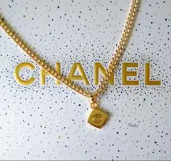 新品CHANELノベルティーチャーム付きネックレスのサムネイル