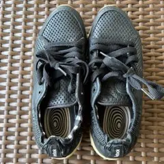 Reebok イージートーン　ブラック メッシュスニーカー 24cm