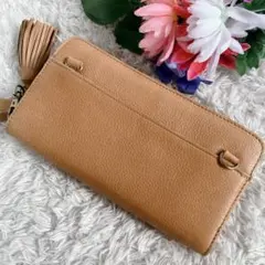 Item thumbnail for item 8dd7e714-ff7c-4843-81e4-f7acd3ba84b6