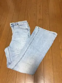 GU ライトブルー フレアデニムパンツ