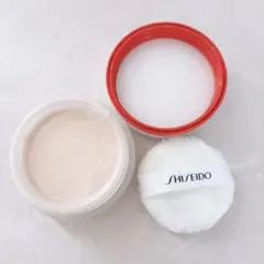 SHISEIDO エッセンス　スキンセッティングパウダー01