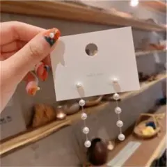5連 ロングパール風 ゴールド ピアス 儚げで 揺れて可愛い♡