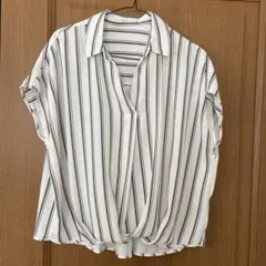 ホワイトストライプ Vネックシャツ 半袖のサムネイル