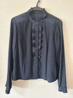 入学式などに　ネイビーブラウススーツ