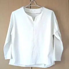 ノーカラーブラウス ホワイト 長袖 きれいめ シンプル