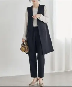 ネイビー パンツスーツ ジレジャケット　セット　(ブラウス無し)