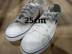 1【激安】PUMAプーマレディーススニーカーシューズ白 25cm