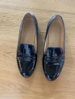 大幅値下げ★hender scheme　黒エナメルローファーのサムネイル