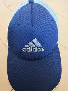 adidas ネイビーキャップ 3本ストライプ
