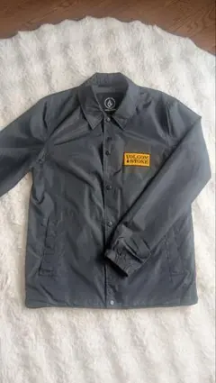 VOLCOM コーチジャケット ブラック S　美品のサムネイル