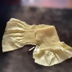 淡い黄色の絞りの帯揚げ　正絹