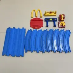 プラレール線路　10本＋マックのハッピーセットおもちゃ