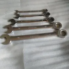 Item thumbnail for item e9940990-aa06-492a-86ca-402968d664cb