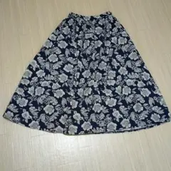 プニュズ フラワープリント 　スカート　サイズ1