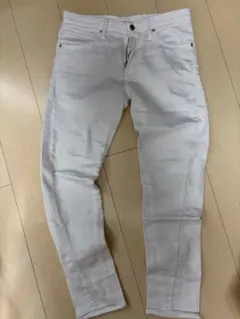 ホワイト スリムフィット デニム e