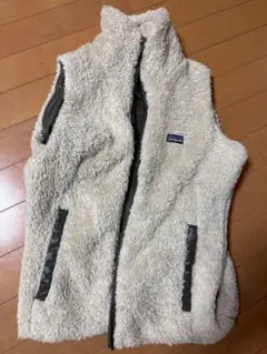 patagonia フリースベスト アイボリー