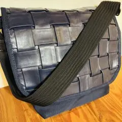 極美品✨ キャリーネスト イントレチャート ショルダーバッグ 異素材 ネイビー