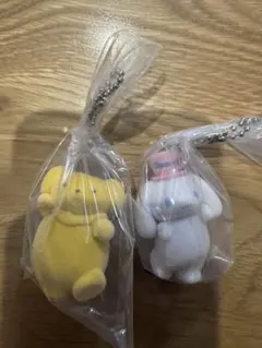 サンリオ　ミニチュアチャーム　ライブキャラクター　シナモン　ポムポムプリン