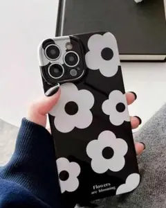 ★韓国 iPhoneケース ブラック 黒 花 花柄 おしゃれ ホワイト