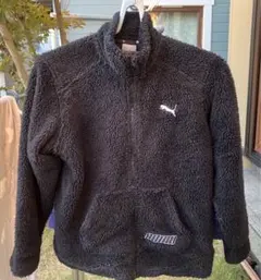 PUMA フリースジャケット 黒　130cm