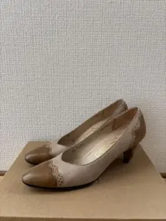 【処分価格】フェラガモ ヴィンテージ パンプス 7 AAAAA ベージュ