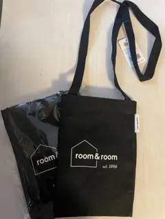 新品　room & room サコッシュ黒　2点　ポシェットのサムネイル