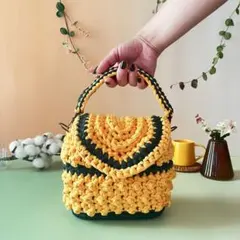 コロンとイエロー ミニハンドバッグ