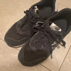 New Balance ブラック スニーカー24.5