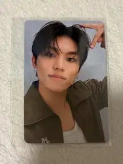 ViVi トレカ　TREASURE ジョンウ　タワレコ