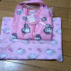 新品未使用】エバー航空 オリジナル キティちゃん エプロン - メルカリ