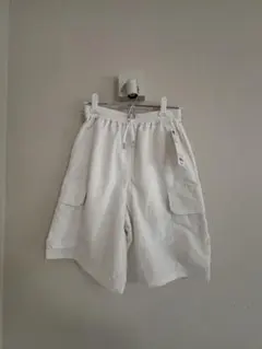 GU オフホワイト Mサイズ ショートパンツ