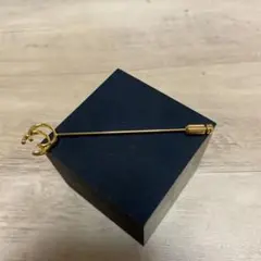 ゴールドカラー CCロゴ ピンブローチ