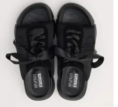 美品 STACCATO モッチーラップサンダル ブラックのサムネイル
