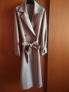 スプリングトレンチコート