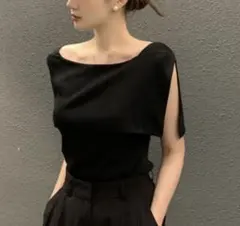 美品　試着のみ　ケープデザインサマーニットトップス ブラックのサムネイル