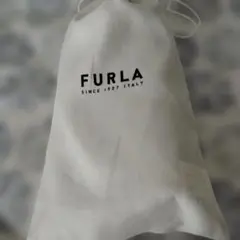 FURLA グレー レザーポーチ