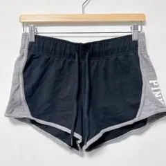 ⭐️ピンク ショートパンツ ロゴ入り 裾切替 無地 M 黒灰 綿混 スポーティー
